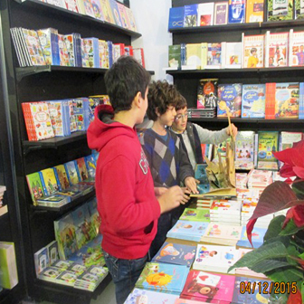 RENCONTRE AVEC LA JOURNALISTE MME JANA NASRALLAH AU SALON DU LIVRE ARABE