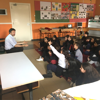 RENCONTRE DES ÉLÈVES DE CM2 C AVEC THIERRY MAGNIEZ RENCONTRE DES ÉLÈVES DE CM2 C AVEC THIERRY MAGNIEZ